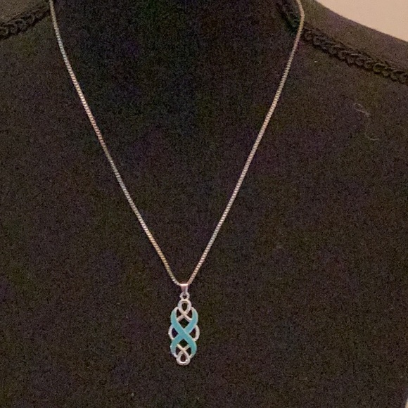 💙New Unique Necklace Makes the Perfect Gift 💙 - Picture 7 of 10
